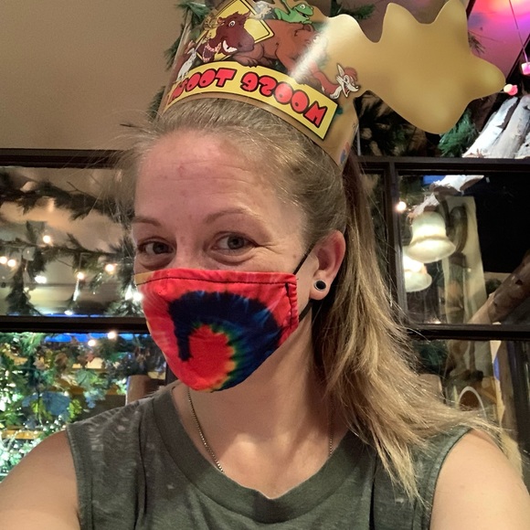 Meet your Posher, Laura - Picture 16 of 16